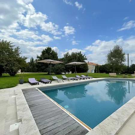 Vendee Avec Et Terrasse - Fr-1-426-592 * Les Pineaux