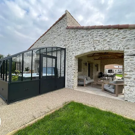 Country house Vendee Avec Et Terrasse Les Pineaux