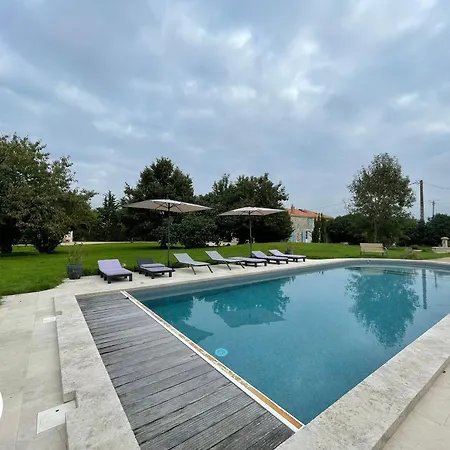 Vendee Avec Et Terrasse Les Pineaux