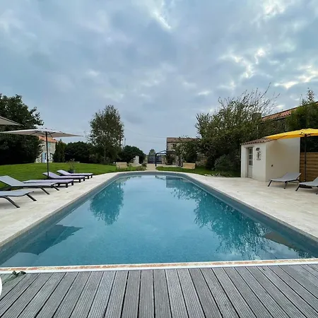 Country house Vendee Avec Et Terrasse Les Pineaux