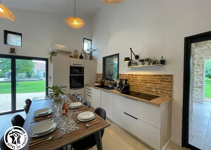 Evasion Vendéenne : Charmante Grange Avec - Fr-1-426-592 * Les Pineaux